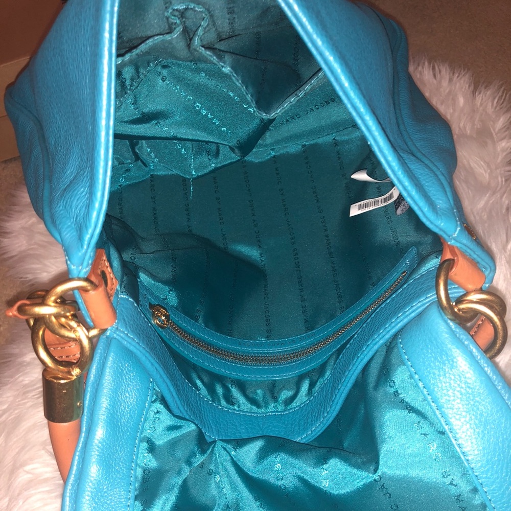 Marc Jacobs Handbag - Picture 3 of 4